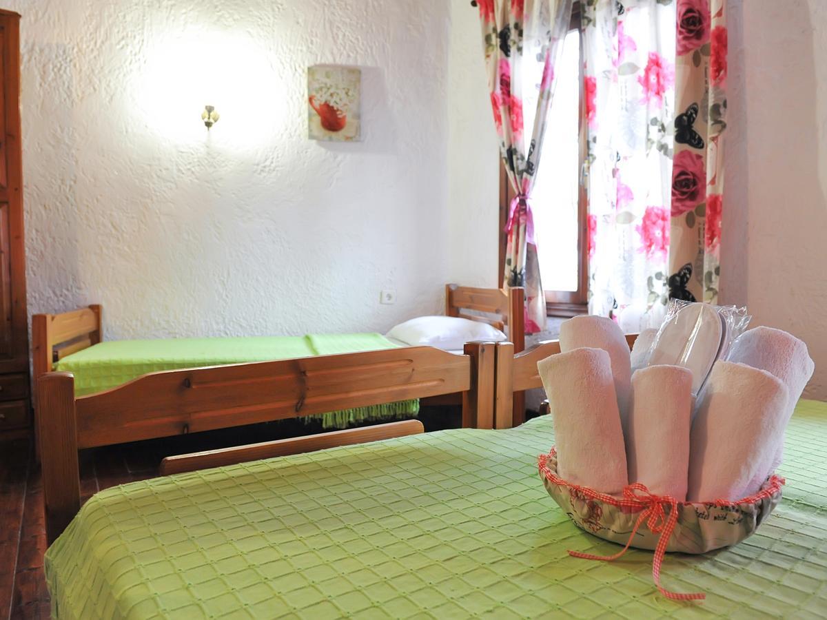 Guesthouse Xenios Zeus 스타브로우폴리스 외부 사진